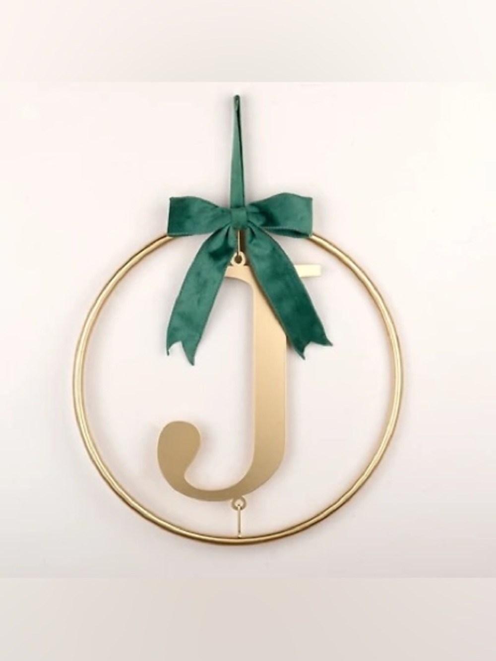New in Box! Kirkland’s Round Monogram “J” Bow Wall Decor